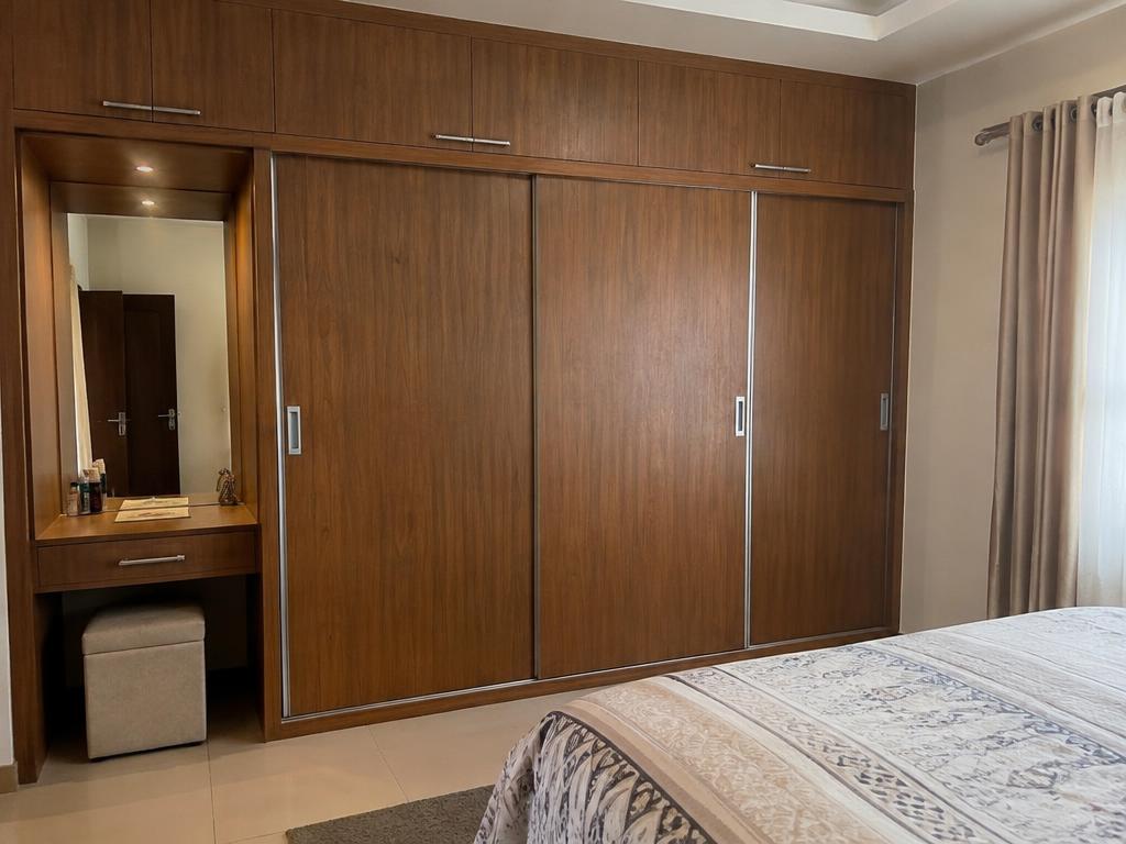 Recherche menuisier placards et dressings sur mesure — Bingerville