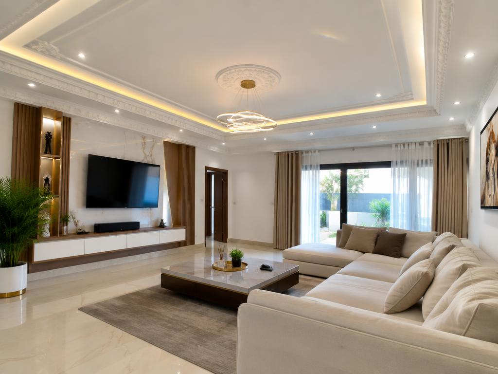 Recherche staffeur — faux plafonds et corniches, Riviera Golf